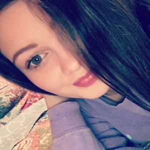 Meet your Posher, Maci